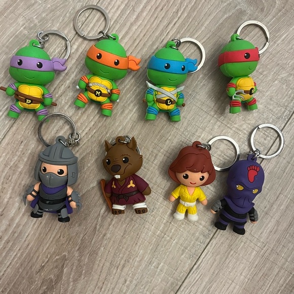 Teenage Mutant Ninja Turtles Keychain Bundle - Picture 1 of 3